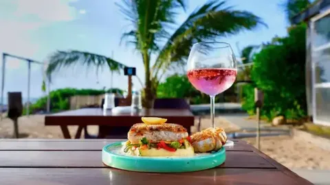 The Southern Deck - Beach Bar & Bistro, Goa