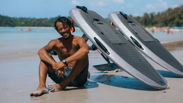 Efoil Phuket - eFoil Surf School - Phuket Surfing on Kata Beach, Phuket